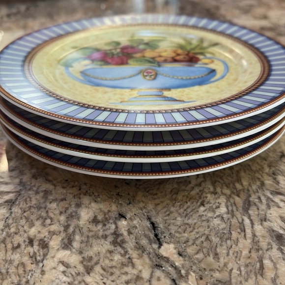 Set of 4 Porcelain 1855 Limoges Renaissance collection plates 7.75” dessert - Picture 12 of 14